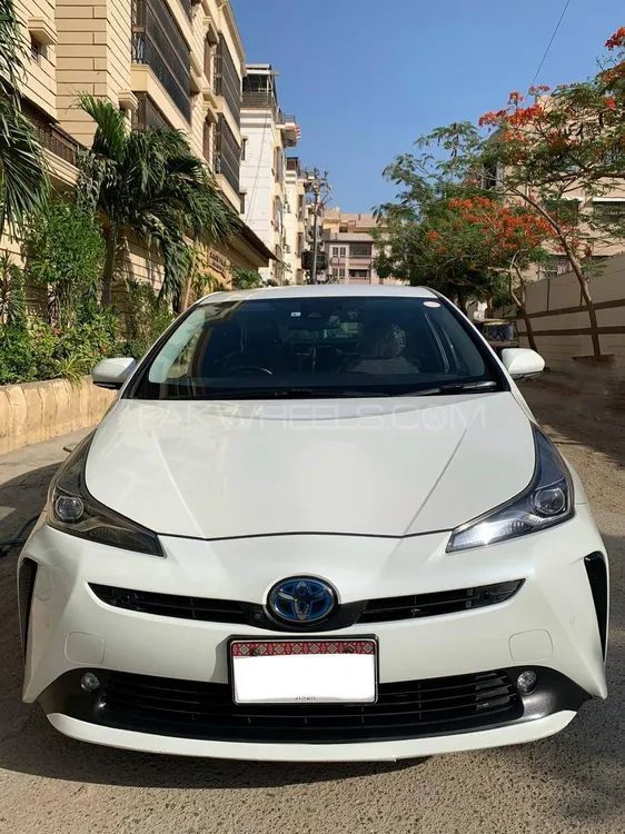 Toyota Prius 2019 for Sale in Karachi Image-1
