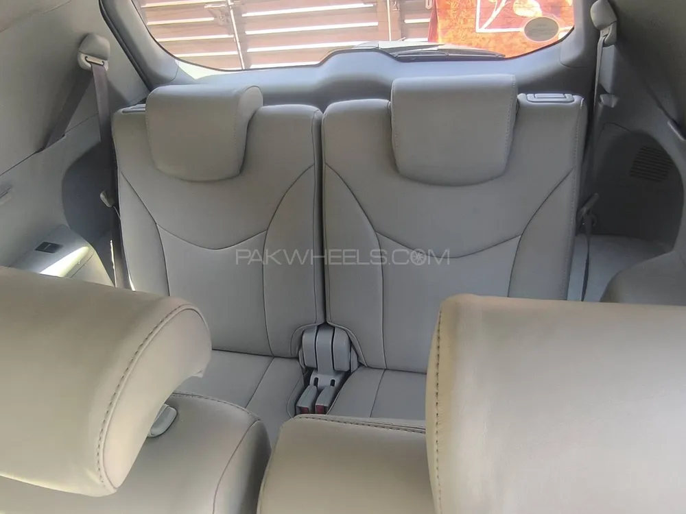 Toyota Prius 2012 for Sale in Sialkot Image-1