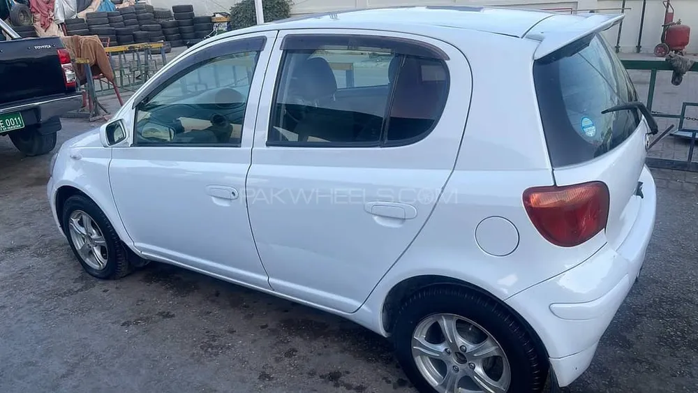 Toyota Vitz 2003 for Sale in Quetta Image-1