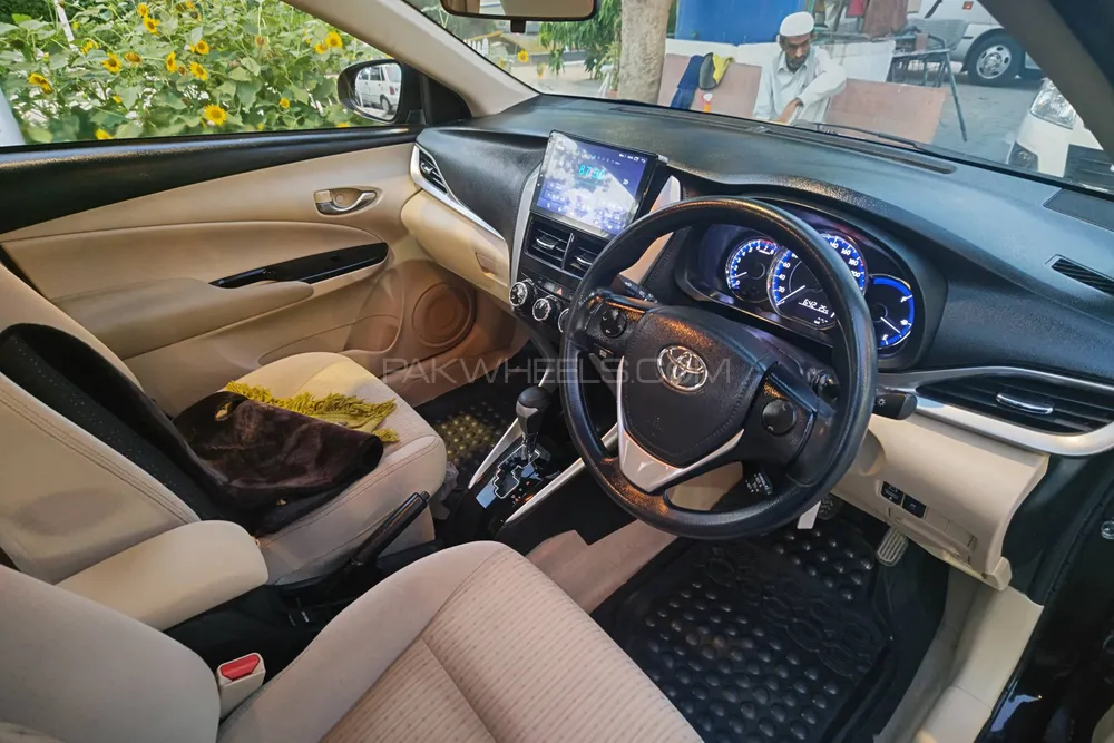 Toyota Yaris Sedan 2020 for Sale in Lahore Toyota Yaris Sedan 2020 for Sale in Lahore Image-6