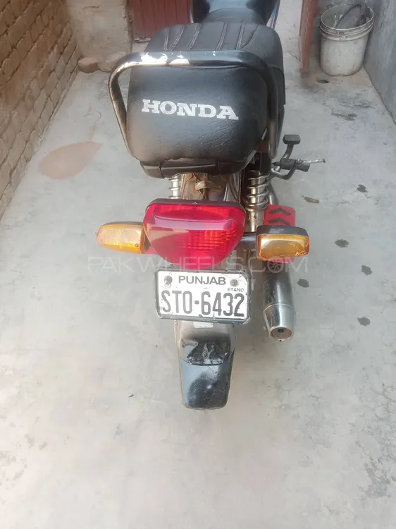 Honda CD 70 2016 for Sale Honda CD 70 2016 for Sale Image-3