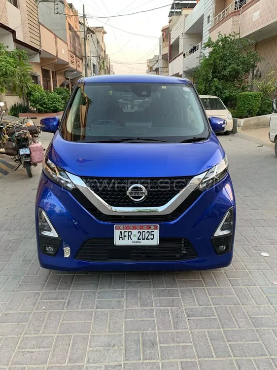 Nissan Dayz Highway Star 2021 for Sale in Karachi Image-1