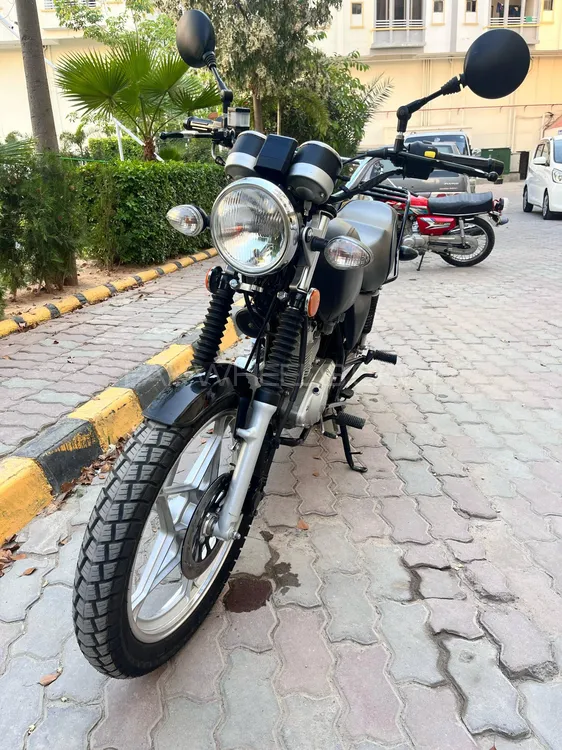 سوزوکی GS 150 SE 2022 for Sale سوزوکی GS 150 SE 2022 for Sale Image-2