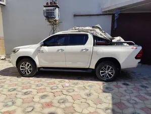 Toyota Hilux Revo V Automatic 2.8 2020 for Sale