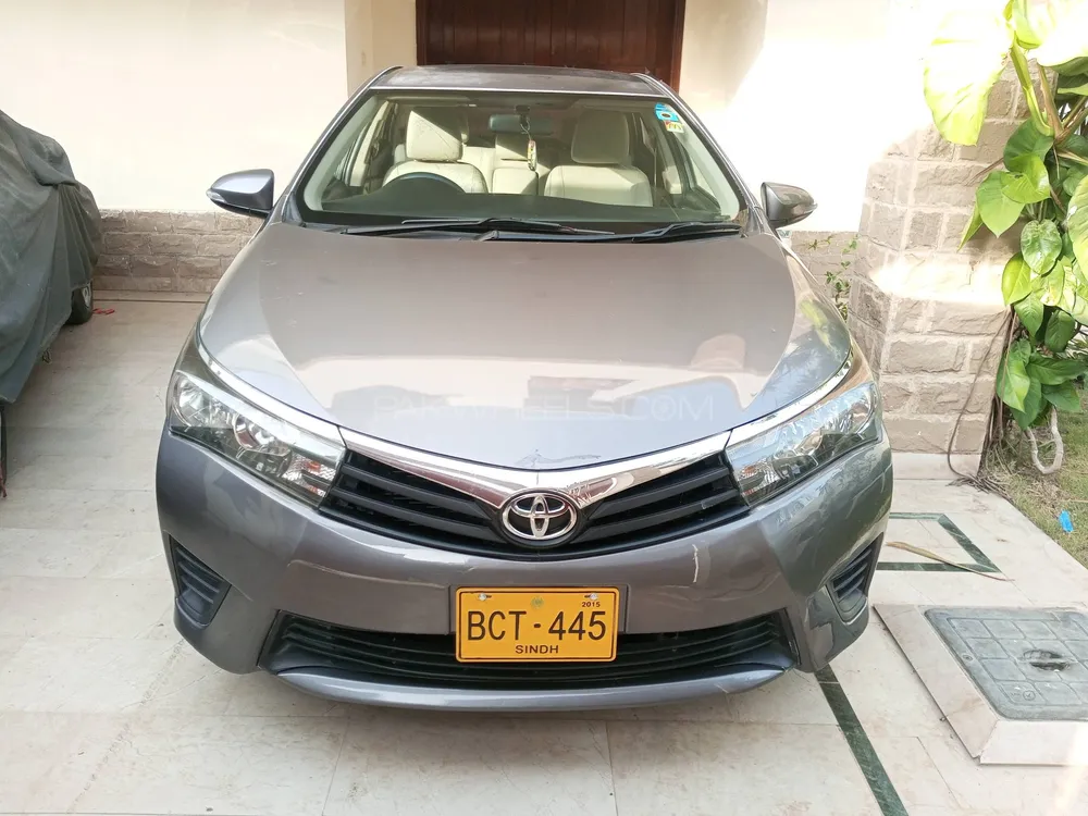 Toyota Corolla 2015 for Sale in Karachi Image-1