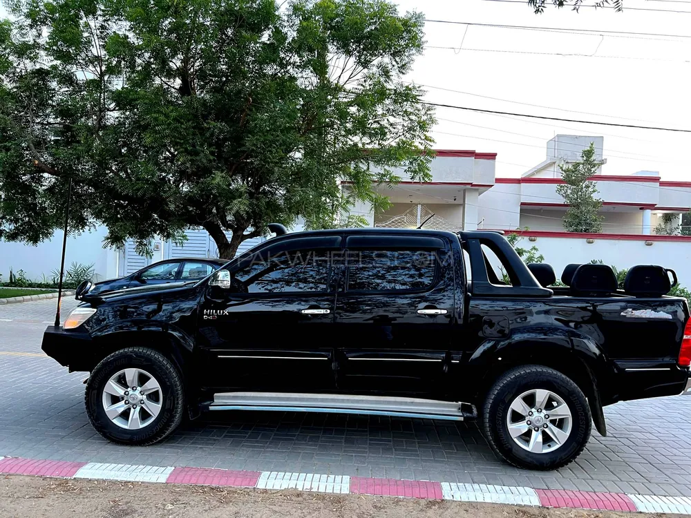 ٹویوٹا ہائیلکس 2012 for Sale in کراچی ٹویوٹا ہائیلکس 2012 for Sale in کراچی Image-3