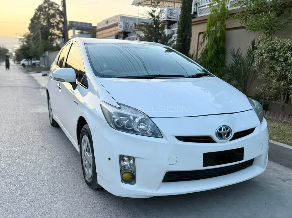 ٹویوٹا پریوس 2011 for Sale in پشاور Image-1