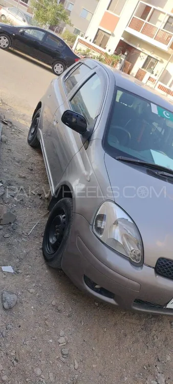 Toyota Vitz 2005 for Sale in Karachi Image-1