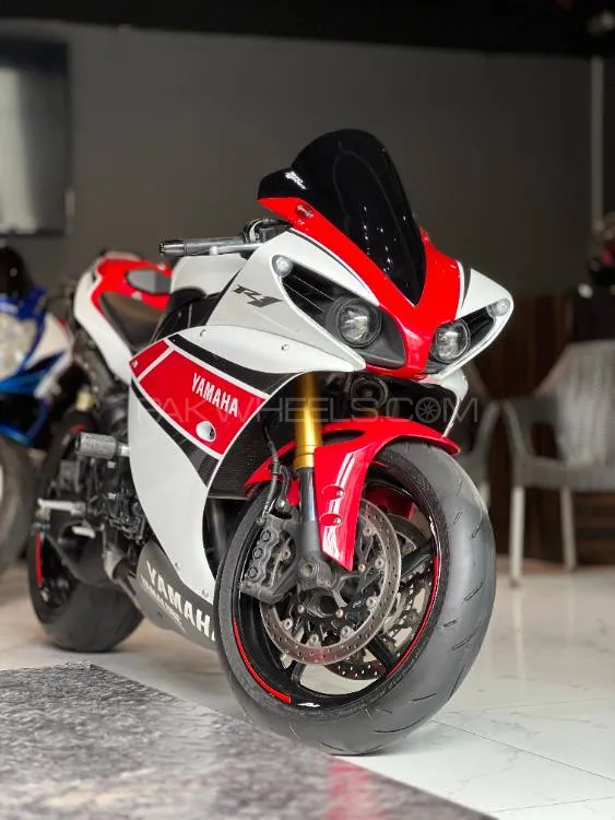 Yamaha YZF-R1 2012 for Sale Image-1