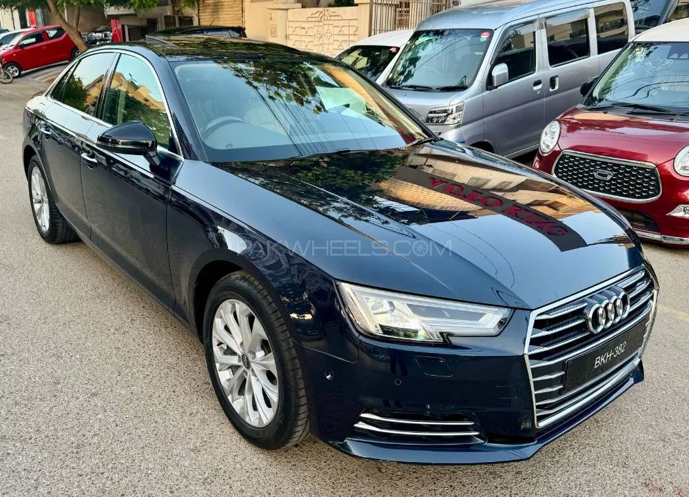 Audi A4 2017 for Sale in Karachi Image-1