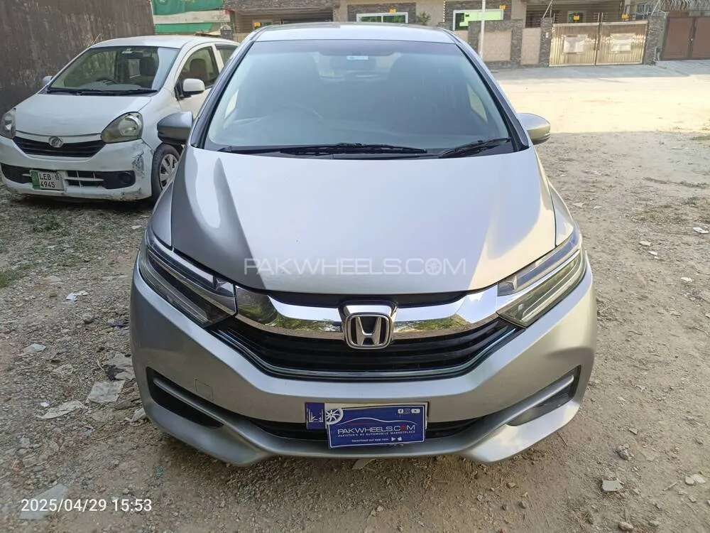 Honda Fit 2016 for Sale in Islamabad Image-1