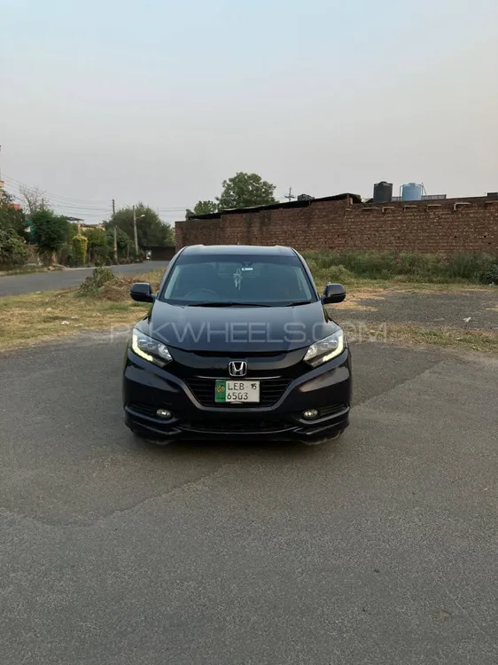 Honda Vezel 2014 for Sale in Lahore Image-1