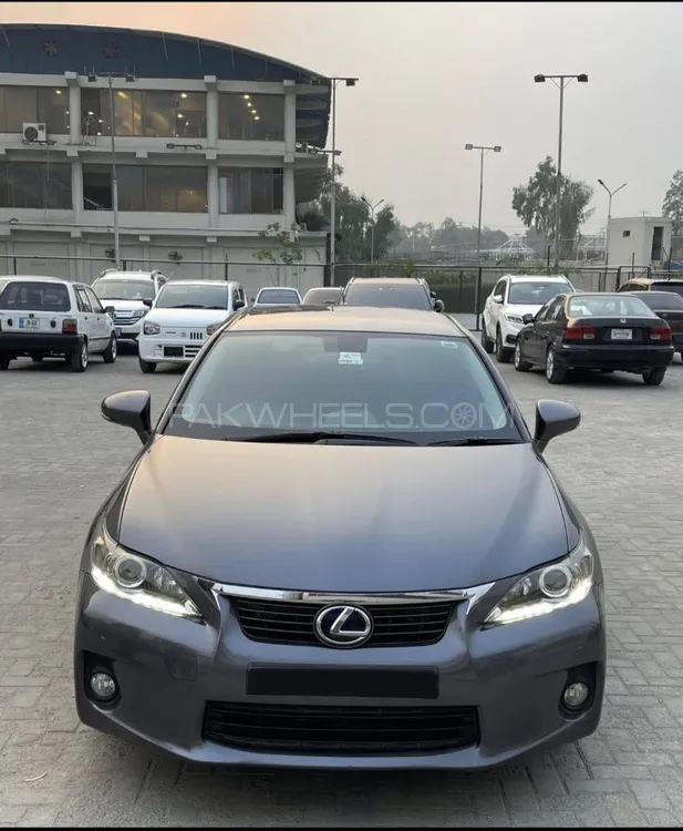 Lexus CT200h 2013 for Sale in Peshawar Image-1
