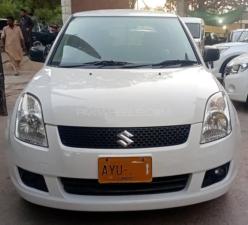 سوزوکی سوئفٹ 2013 for Sale in کراچی Image-1