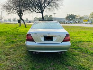 Mercedes-Benz S350 3700cc V6
Model 2004 ( production 2003/12 )
Import from Japan 2007 registered 2010 in Islamabad 
First owner driven 
Mileage  72000
Excellent condition ( original paint & spotless)
Metallic silver colour & black nappa leather interior.
Top of the line specs.
Sunroof, multi power seats, heated seats, massager seats, electric curtains, aromatic suspension, Xinon headlights, electric boot, cool box , premium sound system. Duel climate control air conditioning.
Further information please call & visit at Victory Cars jail road Lahore