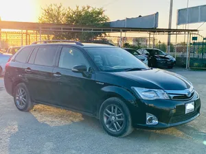 Toyota Corolla Fielder Hybrid G 2014 for Sale