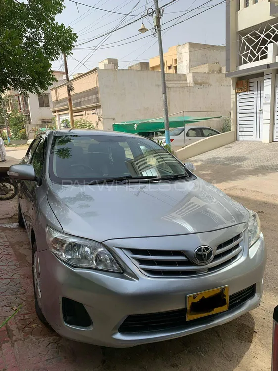 Toyota Corolla 2013 for Sale in Karachi Image-1