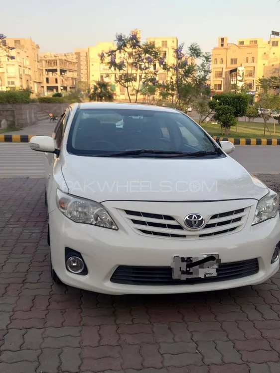 Toyota Corolla 2013 for Sale in Islamabad Image-1