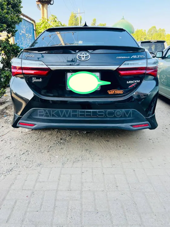 Toyota Corolla 2015 for Sale in Gujrat Image-1
