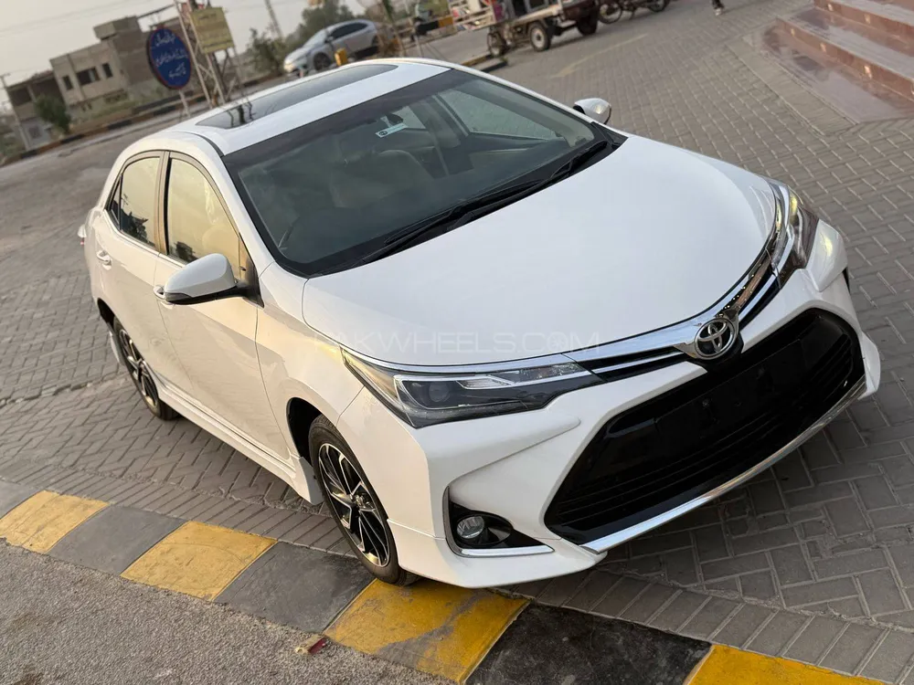 Toyota Corolla 2023 for Sale in Karachi Image-1