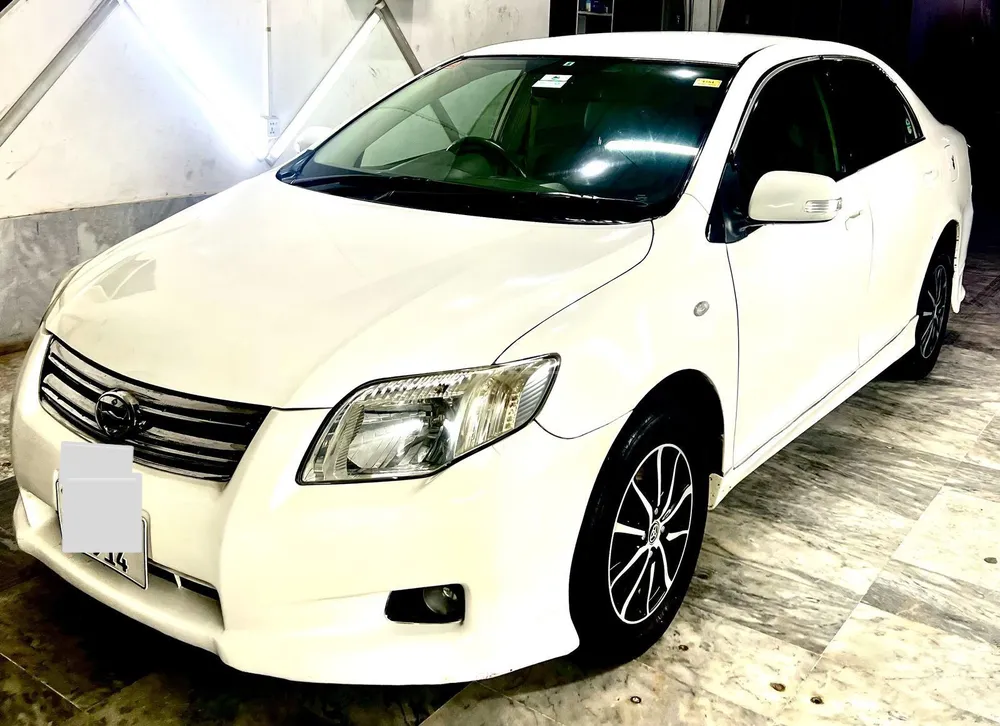 Toyota Corolla Axio 2007 for Sale in Faisalabad Image-1