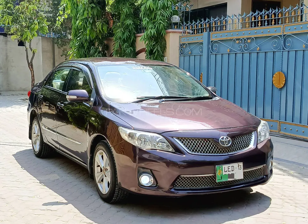 Toyota Corolla 2013 for Sale in Lahore Image-1