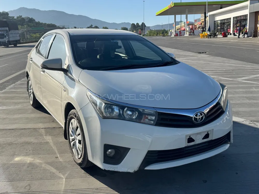 Toyota Corolla 2016 for Sale in Abbottabad Image-1