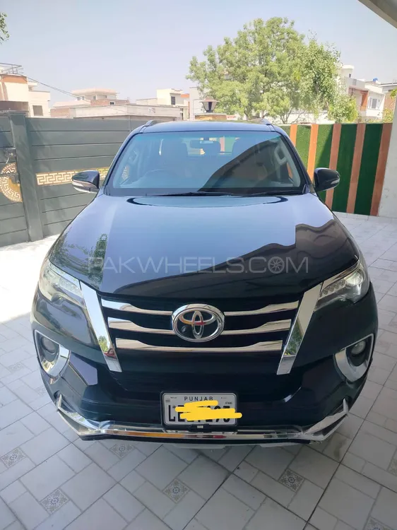 Toyota Fortuner 2017 for Sale in Gujranwala Image-1