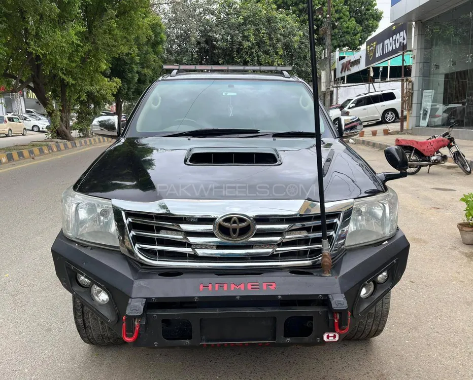 Toyota Hilux 2012 for Sale in Karachi Image-1