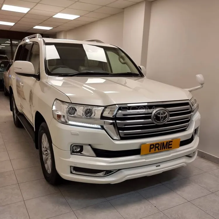 Toyota Land Cruiser 2017 for Sale in Karachi Image-1