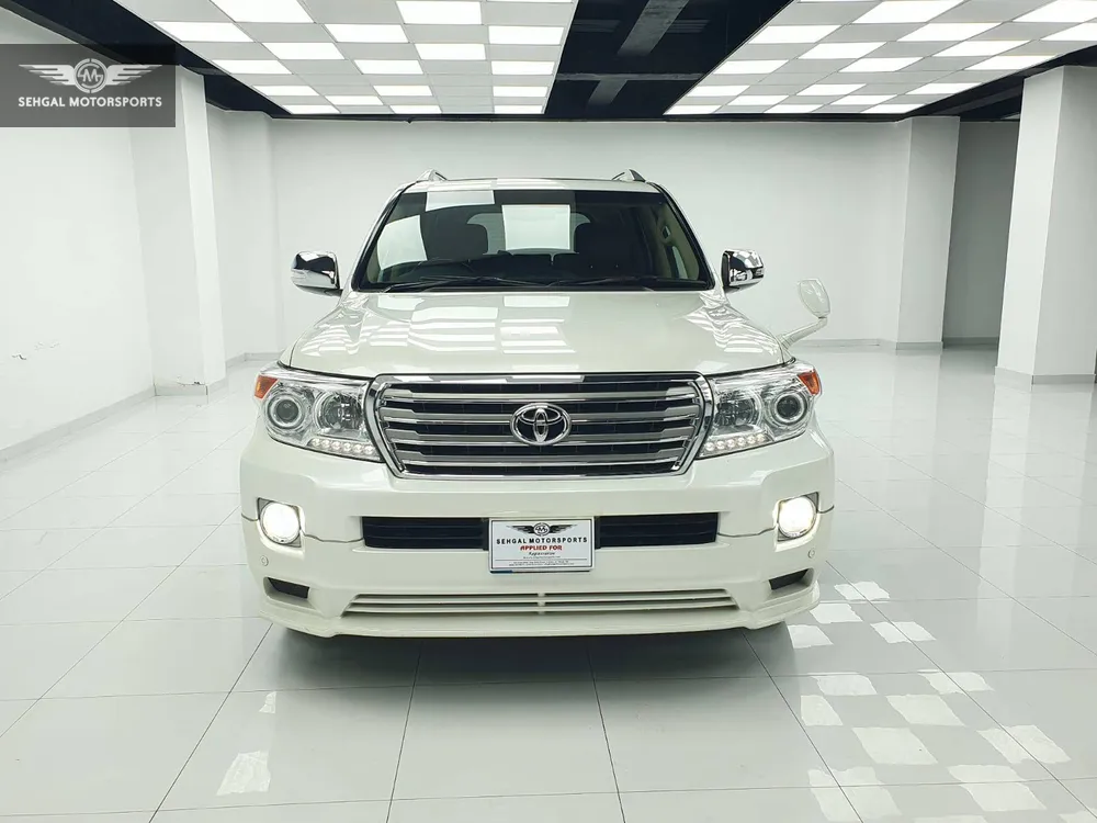 Toyota Land Cruiser 2015 for Sale in Islamabad Image-1