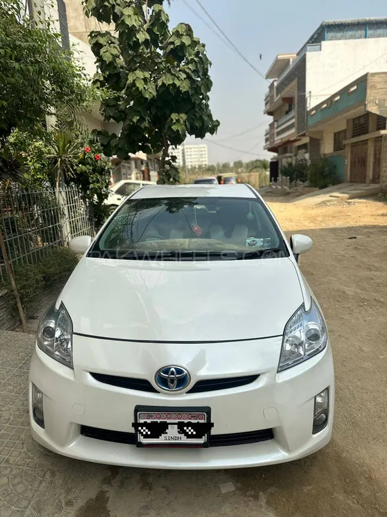 Toyota Prius 2010 for Sale in Karachi Image-1
