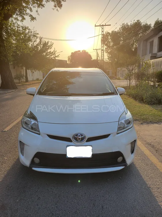 ٹویوٹا پریوس 2014 for Sale in لاہور Image-1