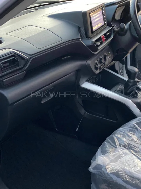 Toyota Raize 2024 for Sale in Sialkot Image-1