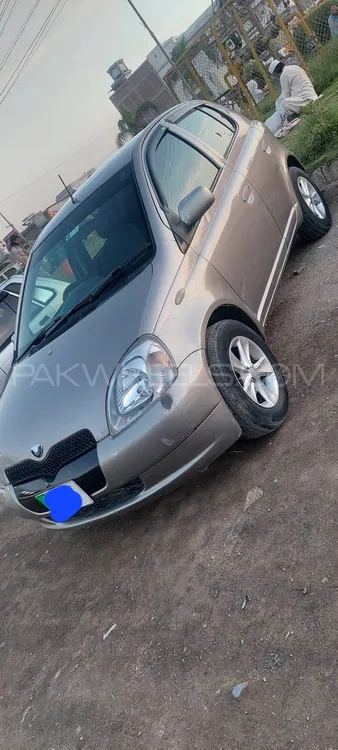 Toyota Vitz 2001 for Sale in Swabi Image-1