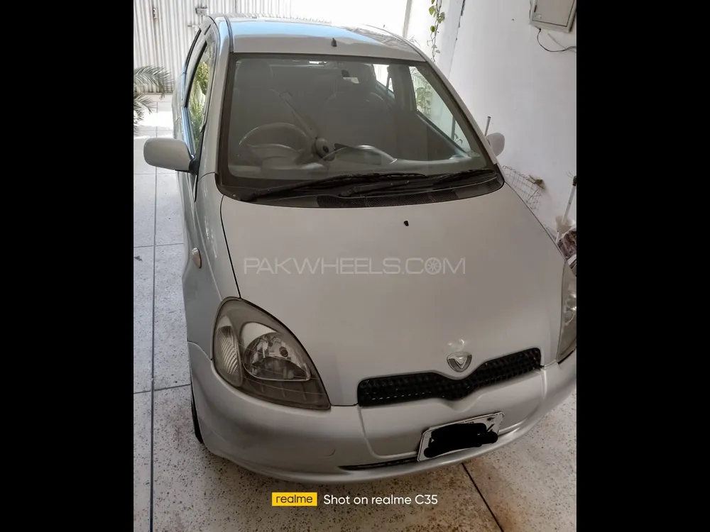 Toyota Vitz 2001 for Sale in Peshawar Image-1