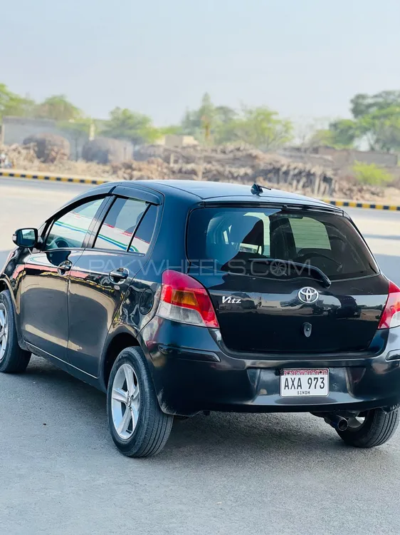 Toyota Vitz 2012 for Sale in Multan Image-1