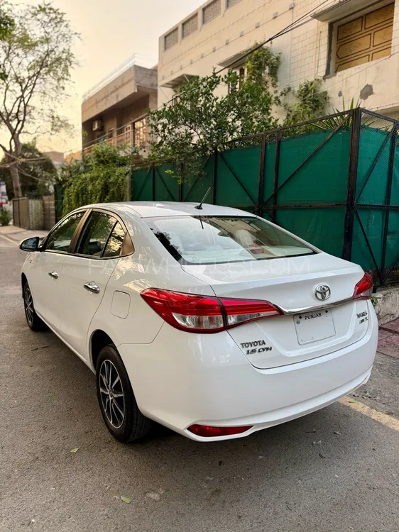 Toyota Yaris Sedan 2022 for Sale in Lahore Image-1