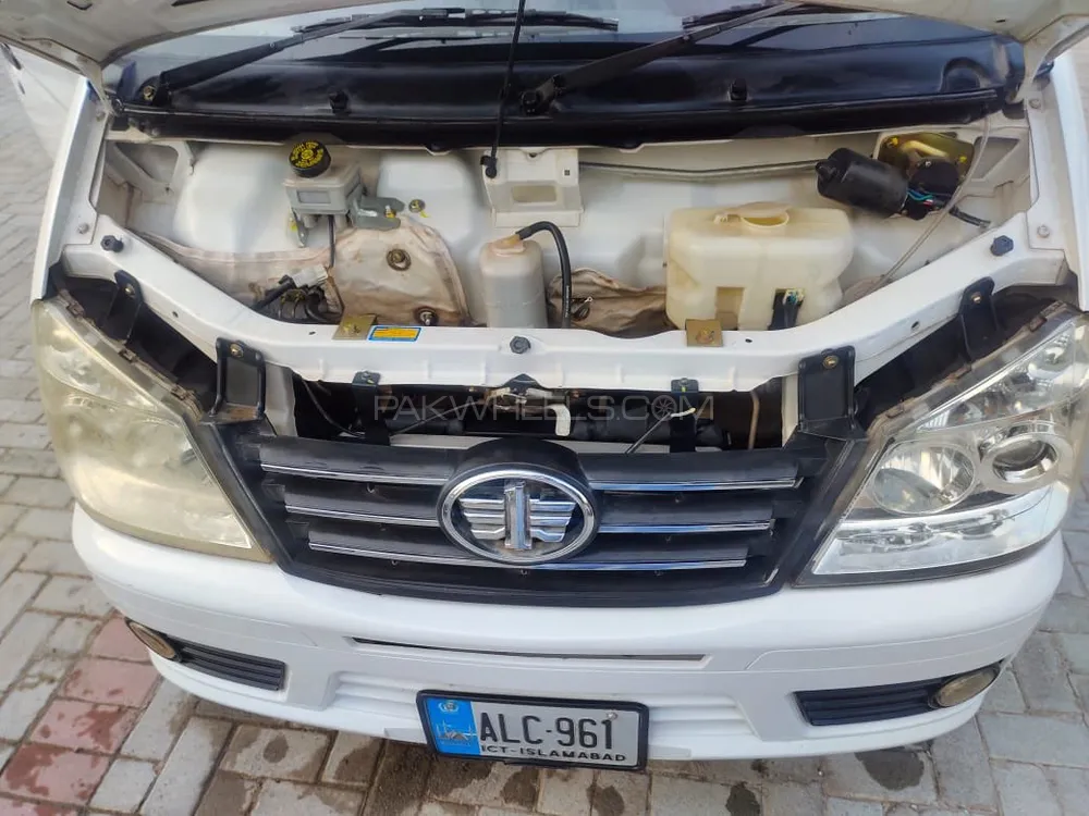 FAW X-PV 2019 for Sale in Islamabad Image-1