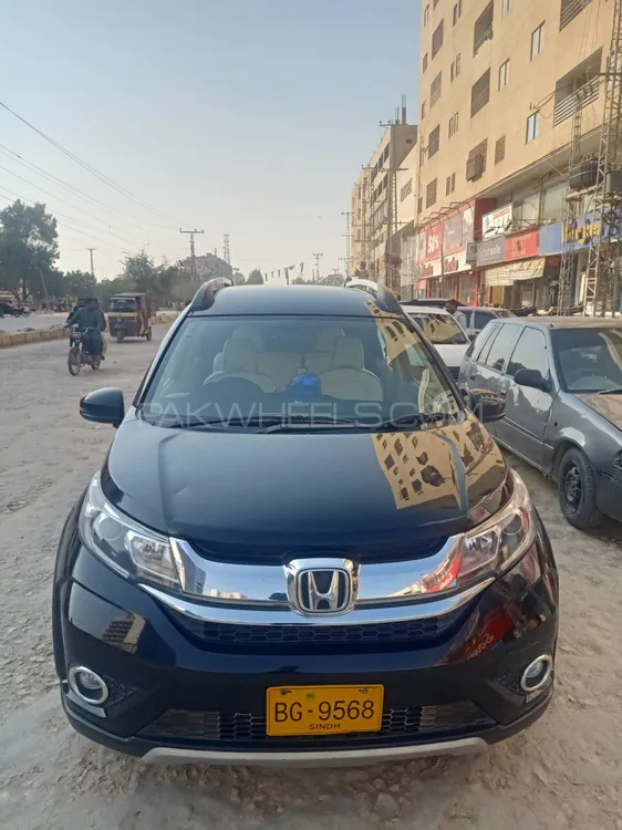Honda BR-V 2018 for Sale in Dadu Image-1