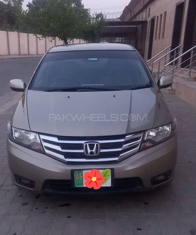 Honda City 2015 for Sale in Faisalabad Image-1