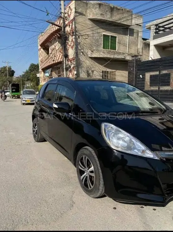 Honda Fit 2011 for Sale in Lahore Image-1