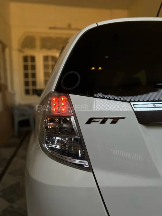 Honda Fit 2013 for Sale in Islamabad Image-1
