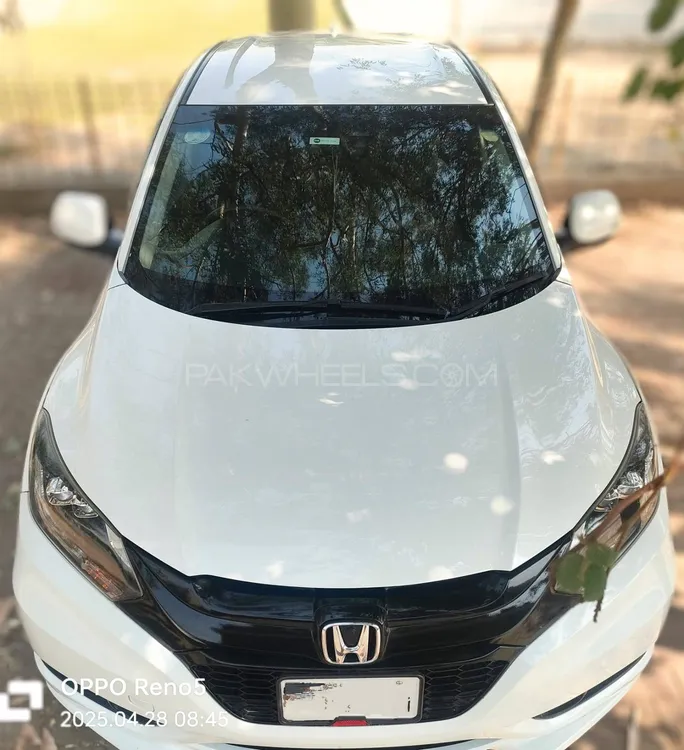 Honda Vezel 2014 for Sale in Lahore Image-1