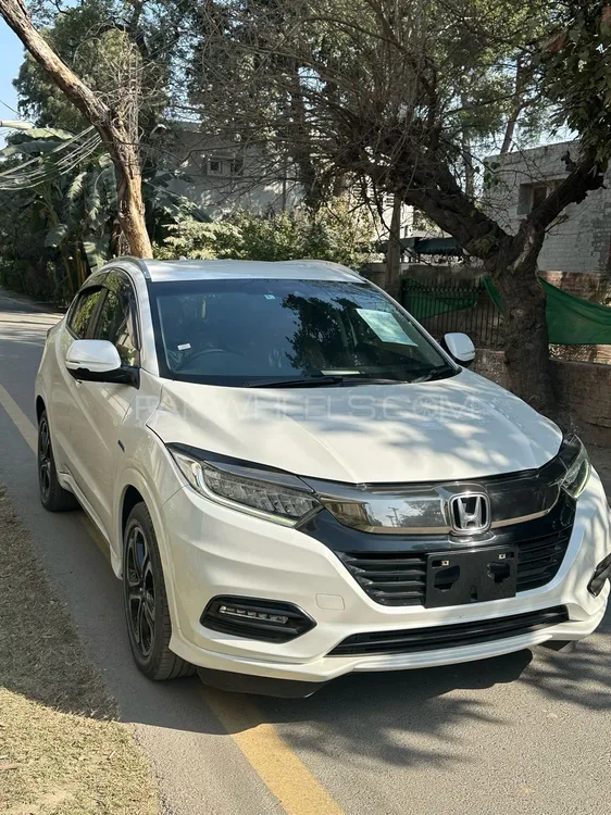 Honda Vezel 2018 for Sale in Lahore Image-1