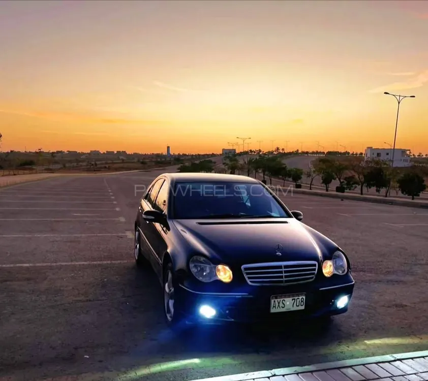 Mercedes Benz C Class 2007 for Sale in Karachi Image-1