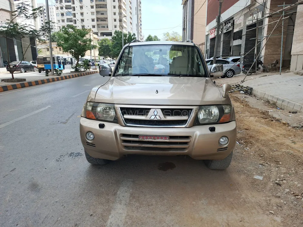 مٹسوبیشی پجیرو 2004 for Sale in کراچی Image-1