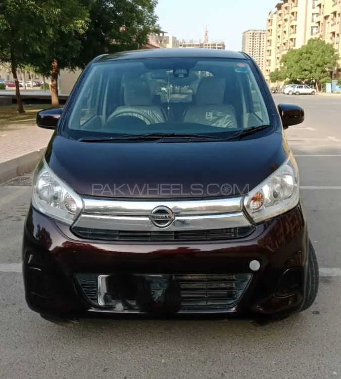 نسان ڈیز 2017 for Sale in کراچی Image-1