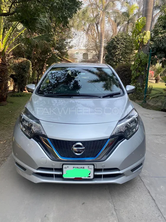 Nissan Note 2019 for Sale in Lahore Image-1