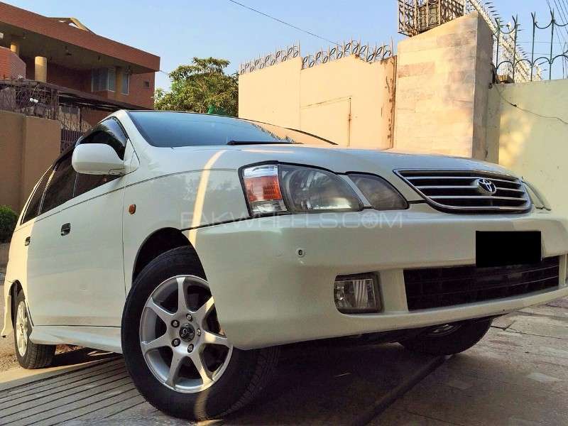 Toyota Corolla 2014 for Sale in Lahore Image-1